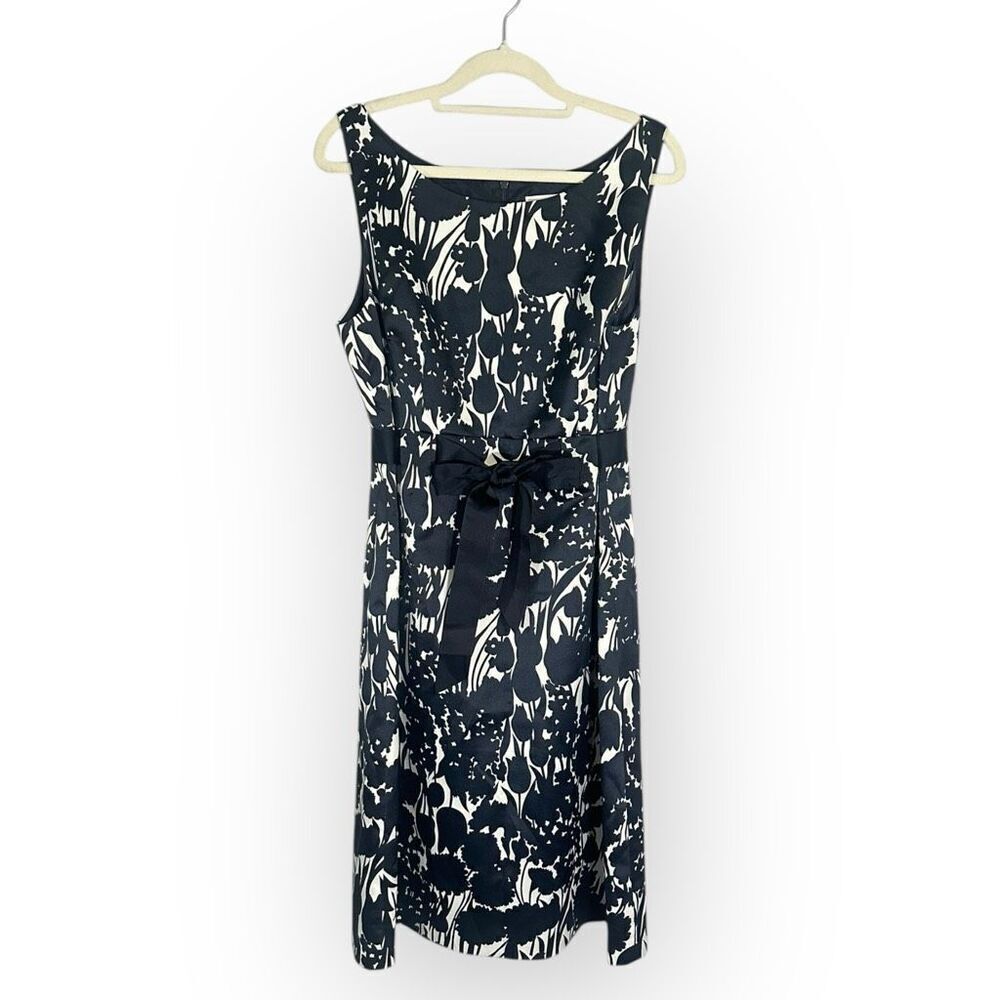 Jessica Howard Women’s Size 12 Black White A Line Sleeveless Knee Length Dress